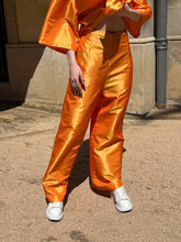 Cargar imagen en el visor de la galería, Fresh Squezzed Orange Pants
