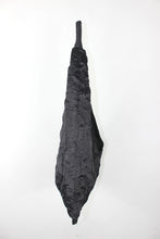 Cargar imagen en el visor de la galería, Black Triangle Tote
