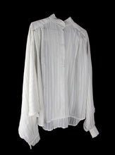 Cargar imagen en el visor de la galería, Button Down Long Sleeve
