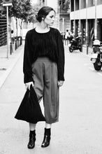 Cargar imagen en el visor de la galería, Black Triangle Tote
