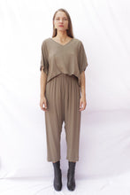 Cargar imagen en el visor de la galería, Green Olive Soft Pant

