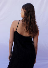 Cargar imagen en el visor de la galería, Black Fuzzy Dress
