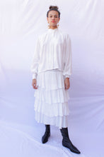 Cargar imagen en el visor de la galería, White Flamenco Tiered Skirt
