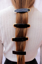 Cargar imagen en el visor de la galería, Simple Hair Clip
