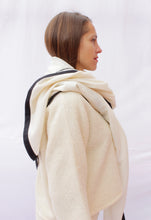 Cargar imagen en el visor de la galería, Wool Shawl
