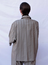 Cargar imagen en el visor de la galería, Striped Satin Shirt
